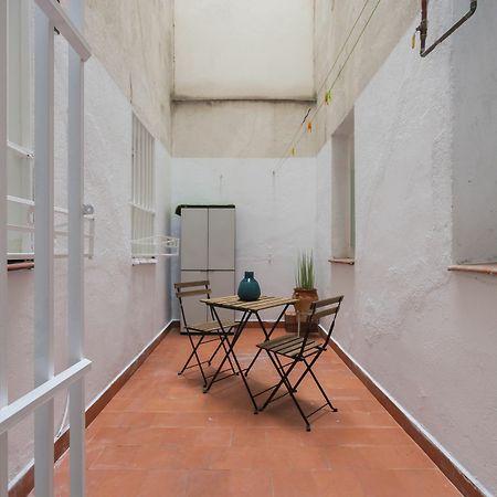 Dobo Rooms Ronda De Segovia مدريد المظهر الخارجي الصورة